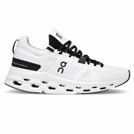 Tenis de Entrenamiento On Cloudnova X White Black Mujer