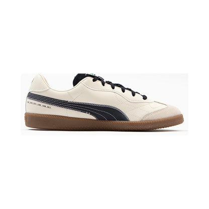 Tenis de Futbol Sala Puma King 21 IT x Art of Football Alpine Snow Black Gold Hombre