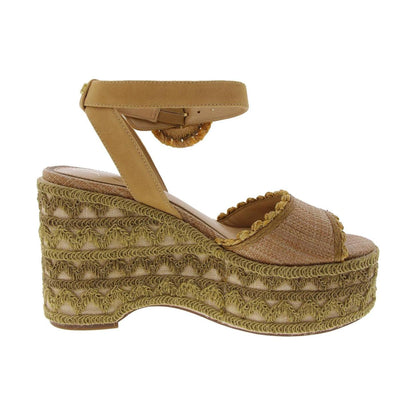 AMBER de Sam Edelman es un modelo de tenis casuales para mujer, disponible en beige, rafia y gamuza.